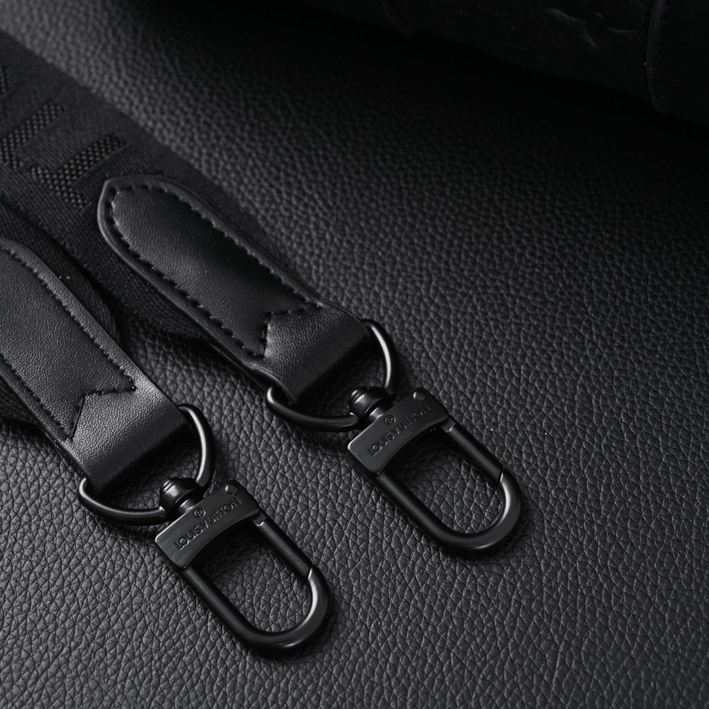 Louis Vuitton Keepall Bandoulière 50 – Monogram Shadow Black Leather