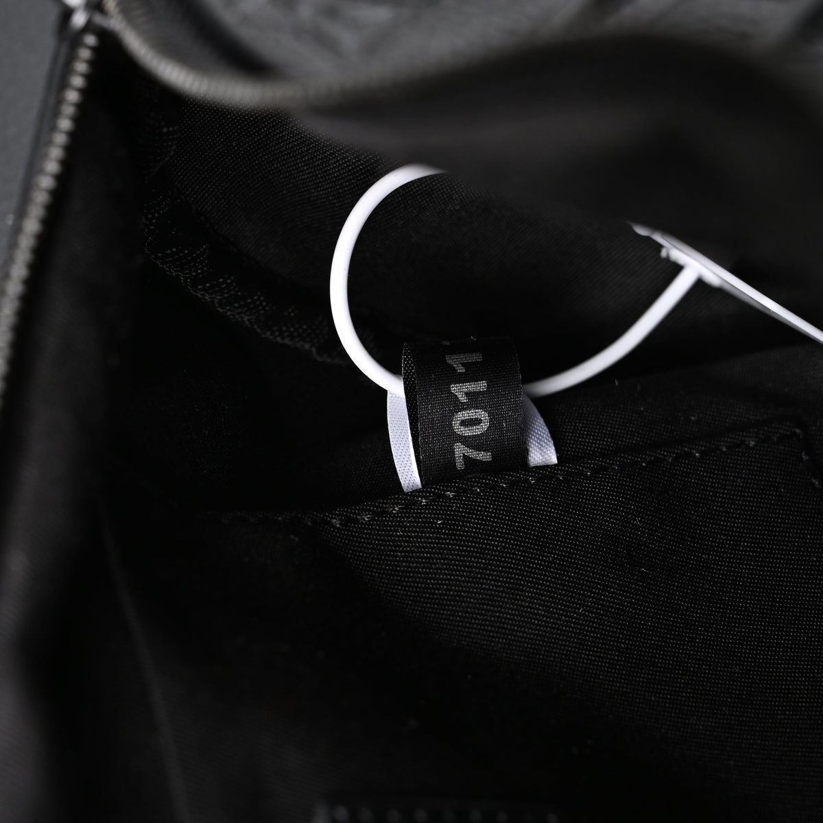 Louis Vuitton Keepall Bandoulière 50 – Monogram Shadow Black Leather