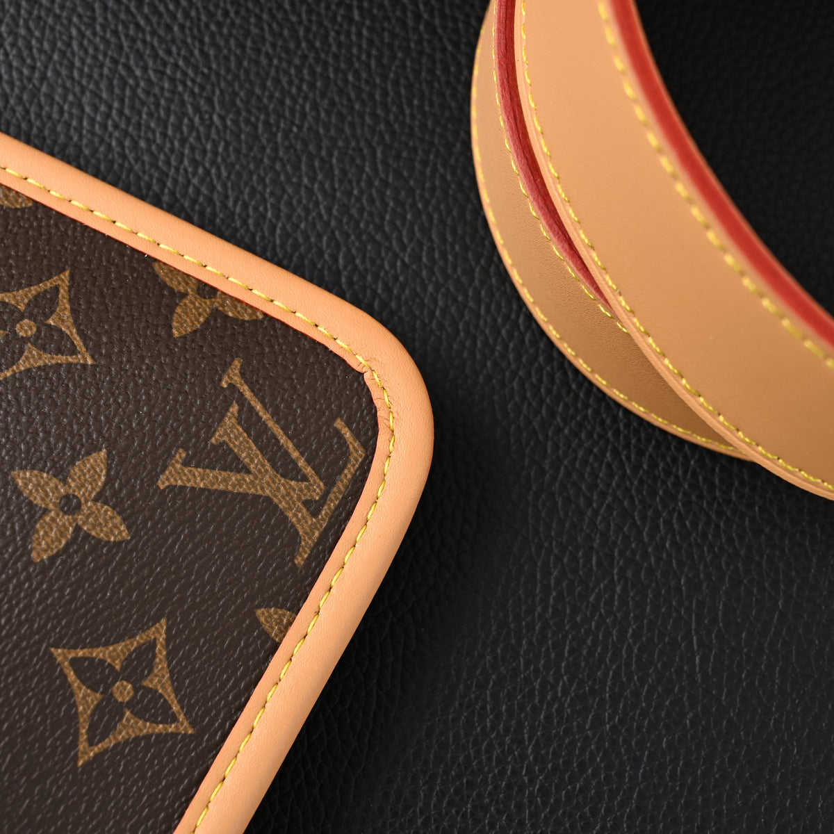 Louis Vuitton Neo Noé Bucket Bag – Monogram Canvas with Bordeaux Interior