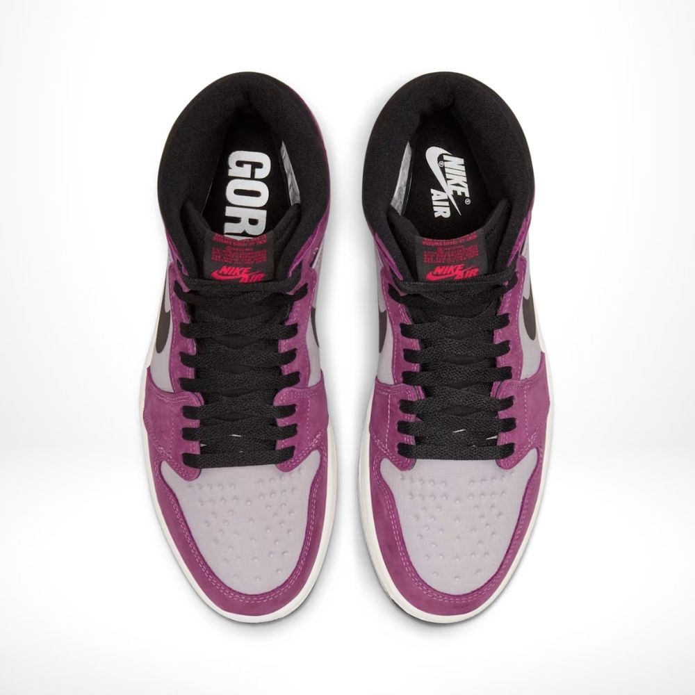 Top-down view of the Air Jordan 1