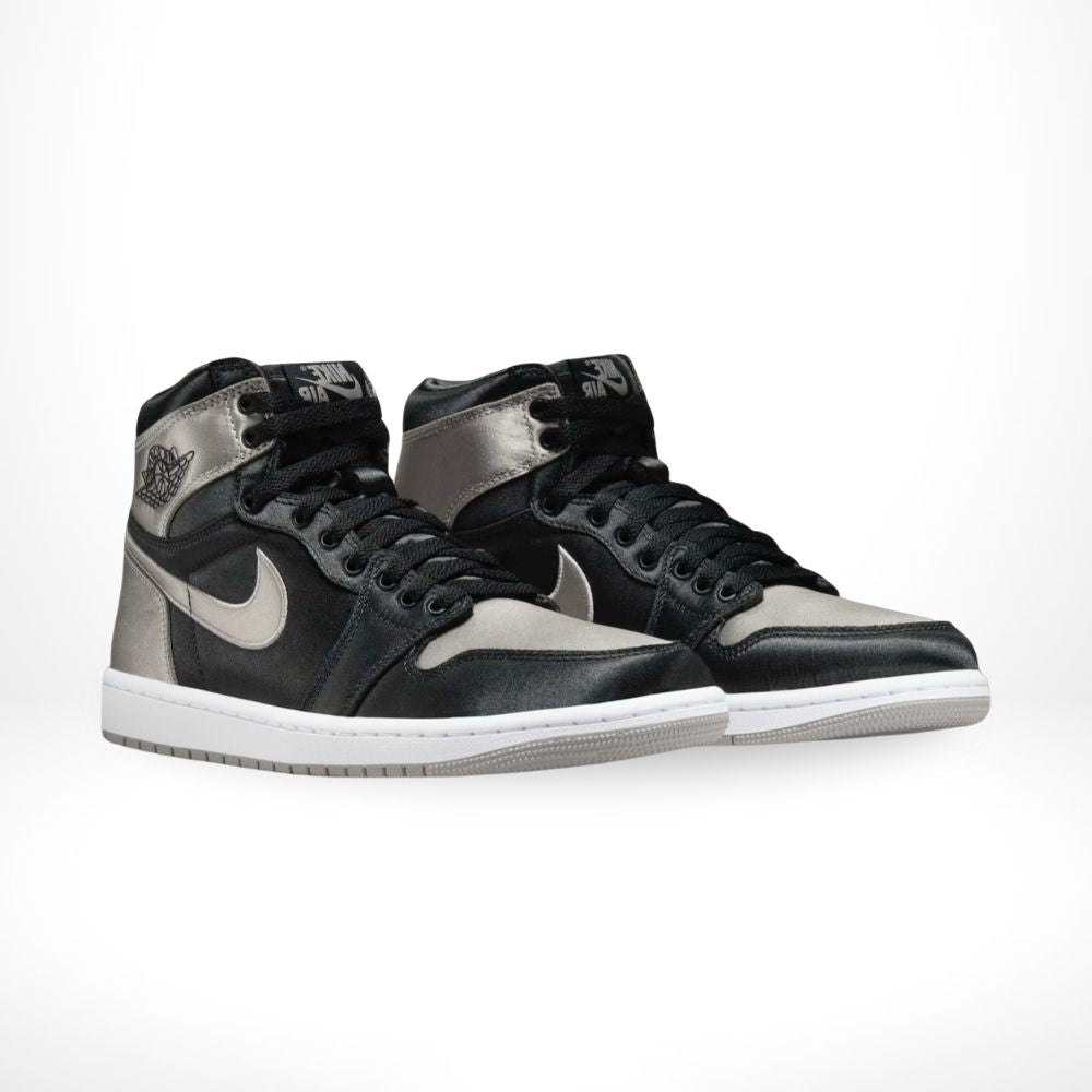 Angle view of Air Jordan 1