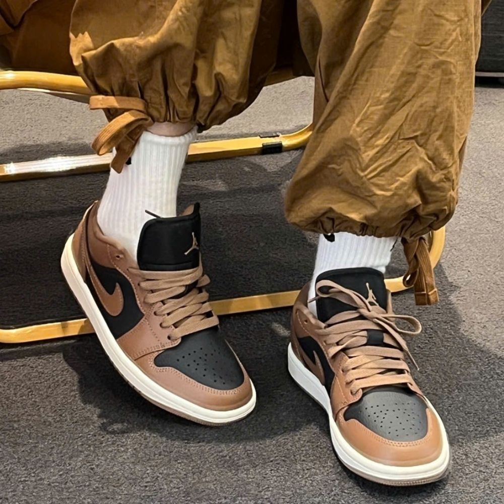 Real lifestyle image of Air Jordan 1