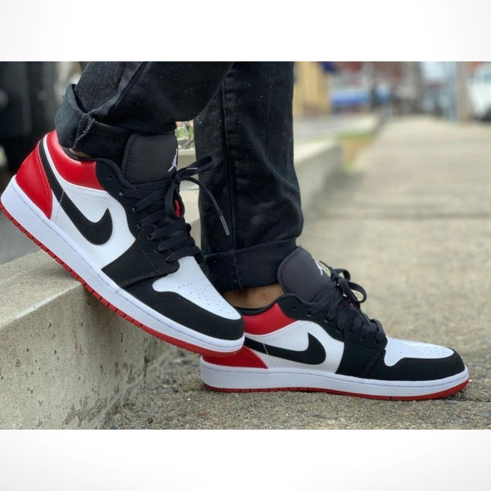Real lifestyle image of Air Jordan 1