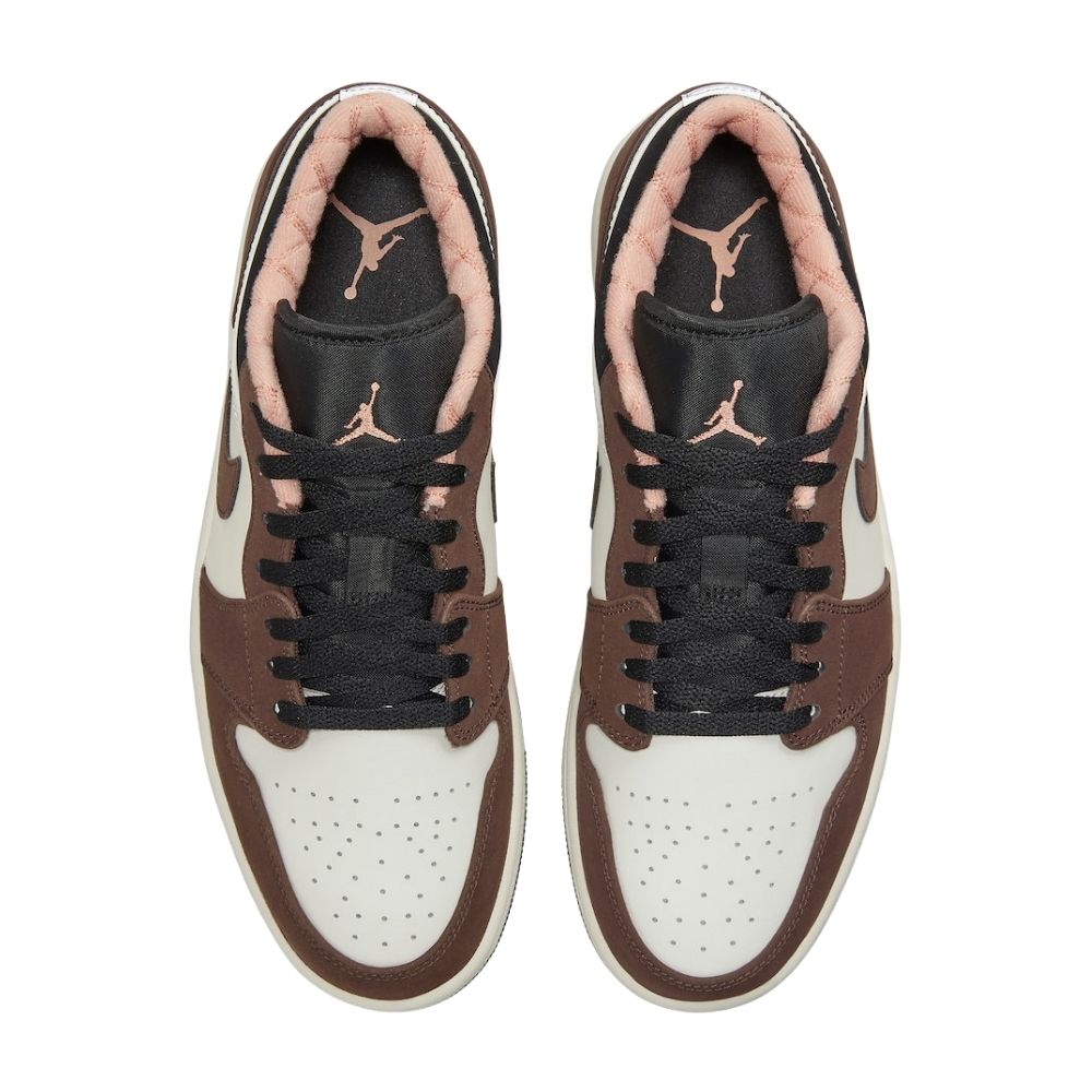 Top-down view of the Air Jordan 1