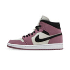 Medial side view of the Air Jordan 1