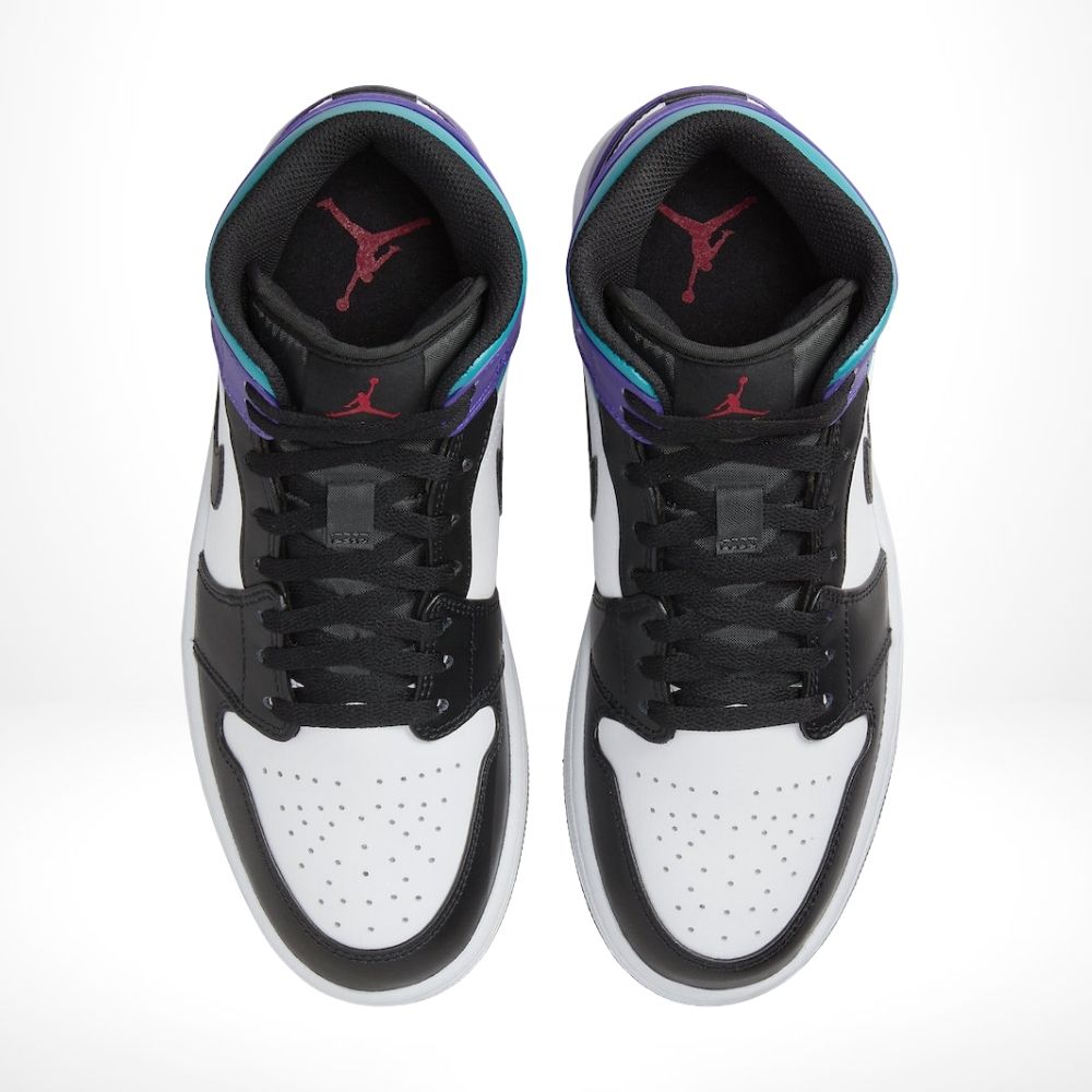 Top-down view of the Air Jordan 1