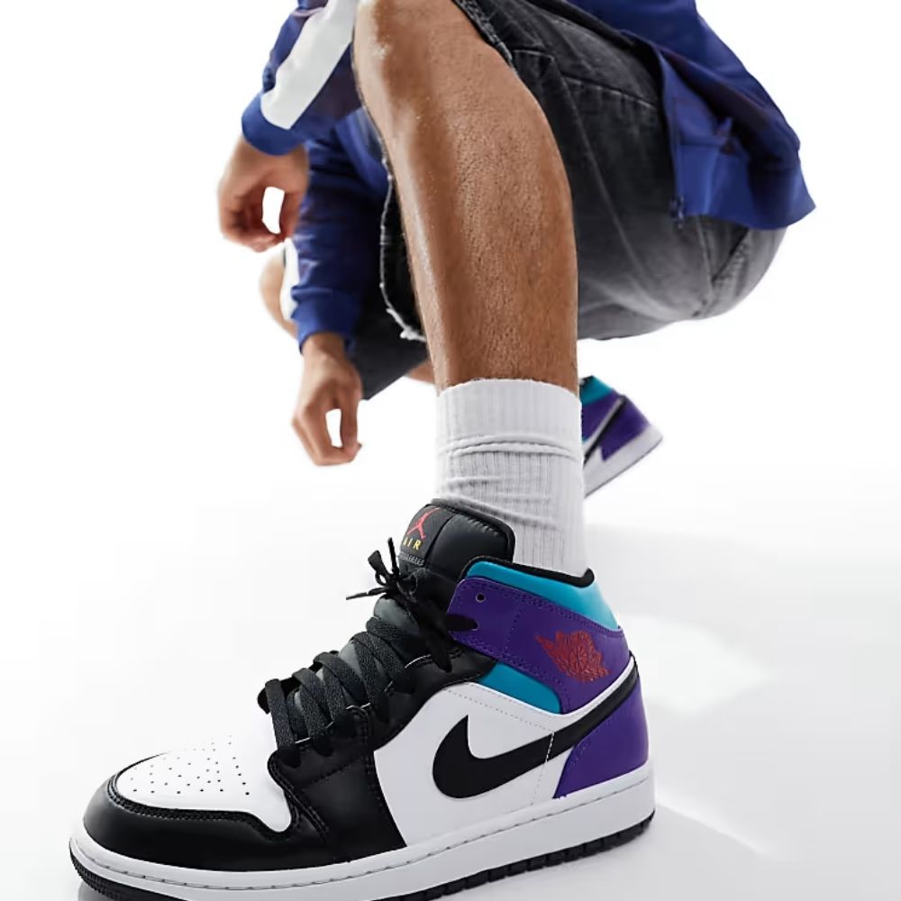 On-foot of the Air Jordan 1