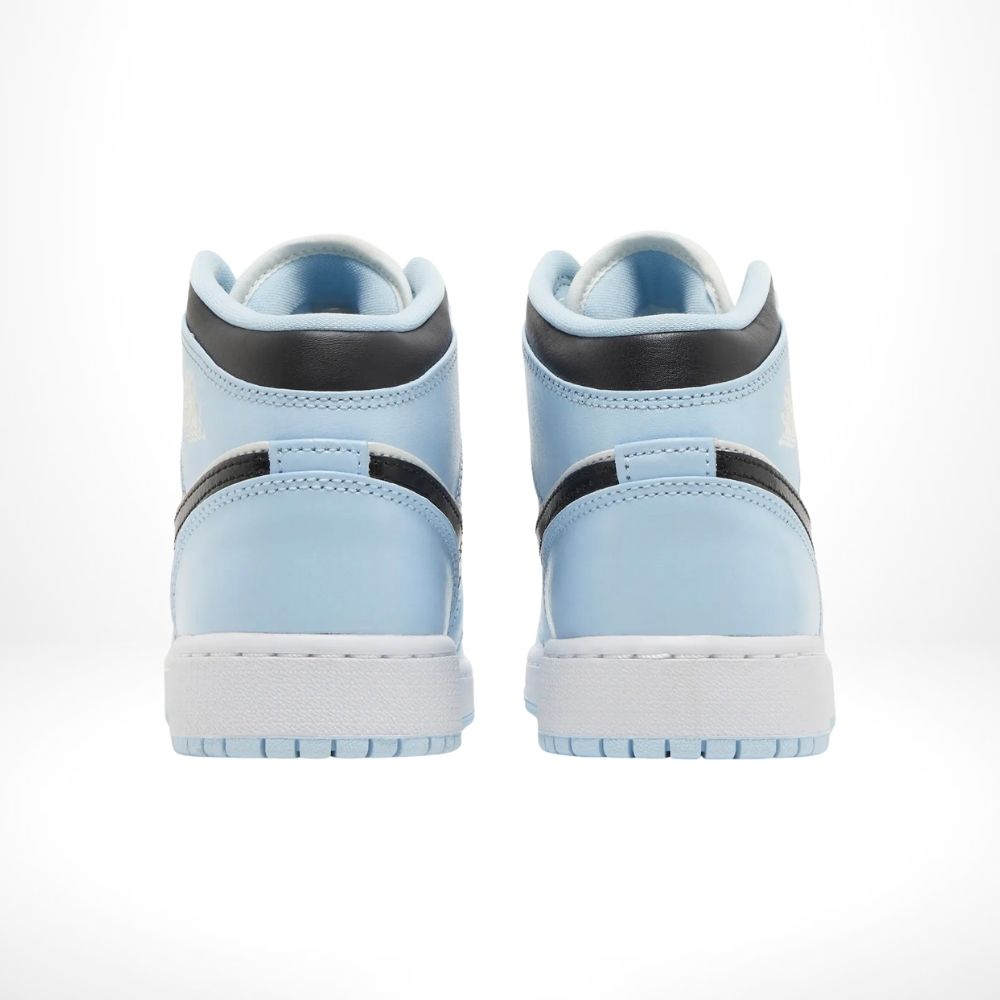 Rear view of the Air Jordan 1