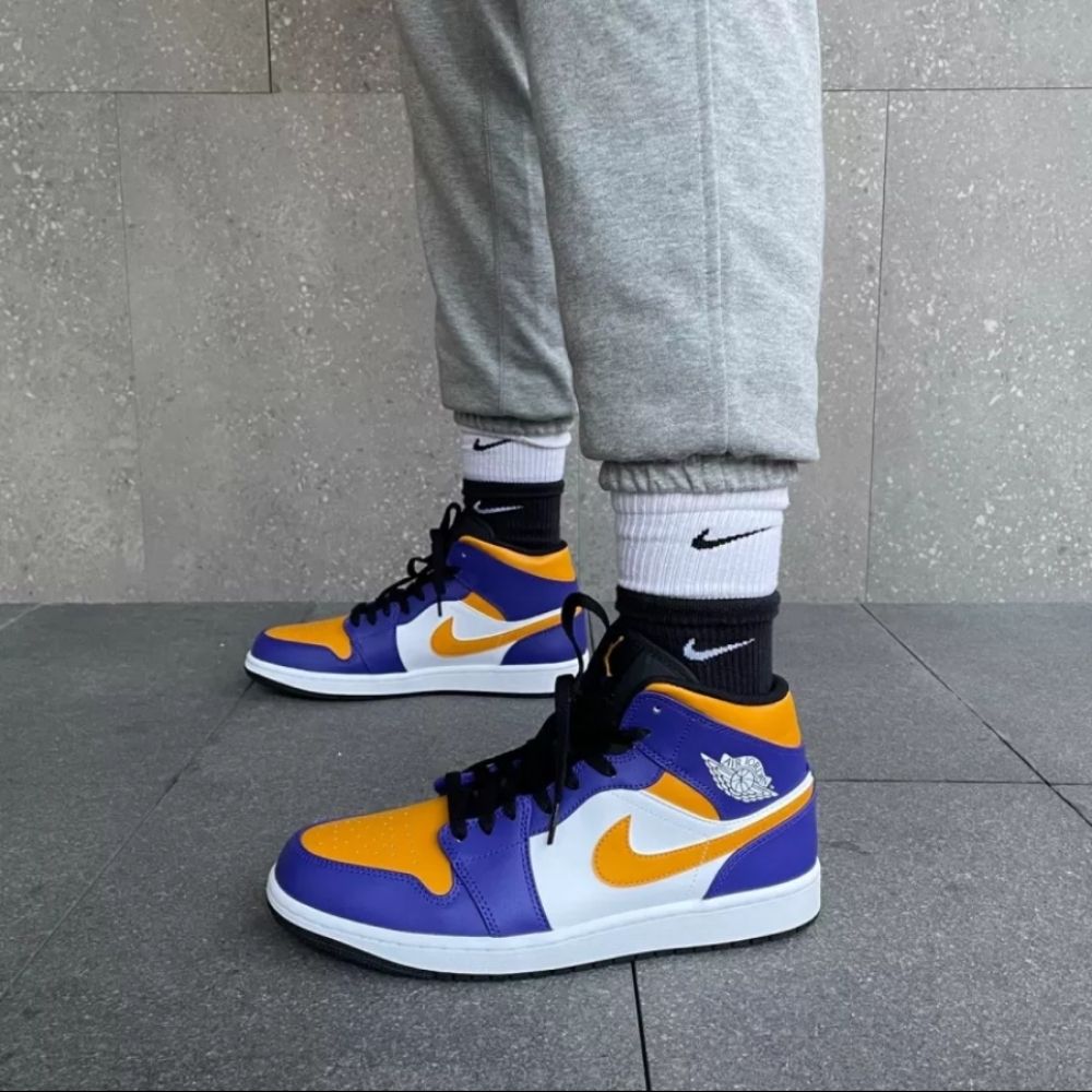 On-foot of the Air Jordan 1