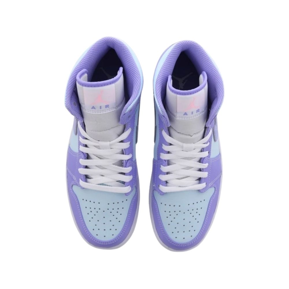 Top-down view of the Air Jordan 1
