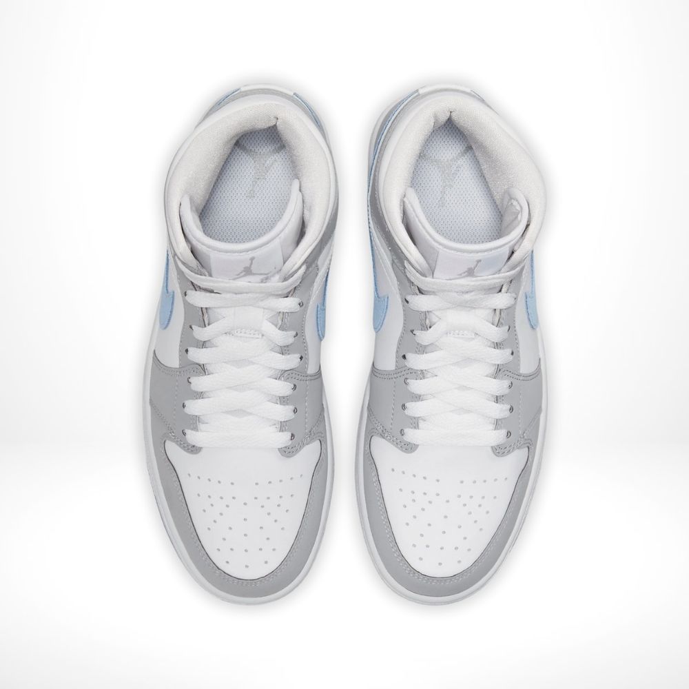 Top-down view of the Air Jordan 1