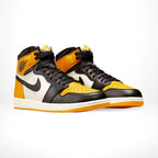 Angle view of Air Jordan 1