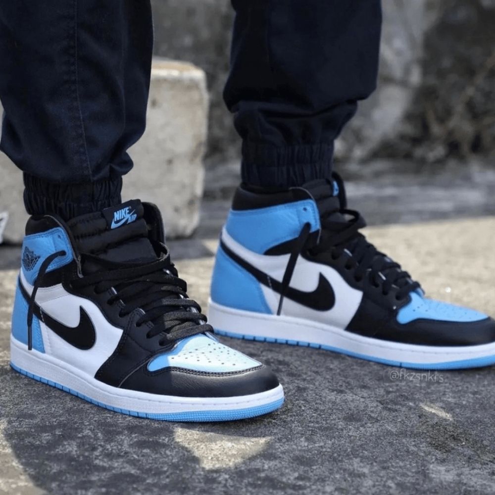 Real lifestyle image of Air Jordan 1