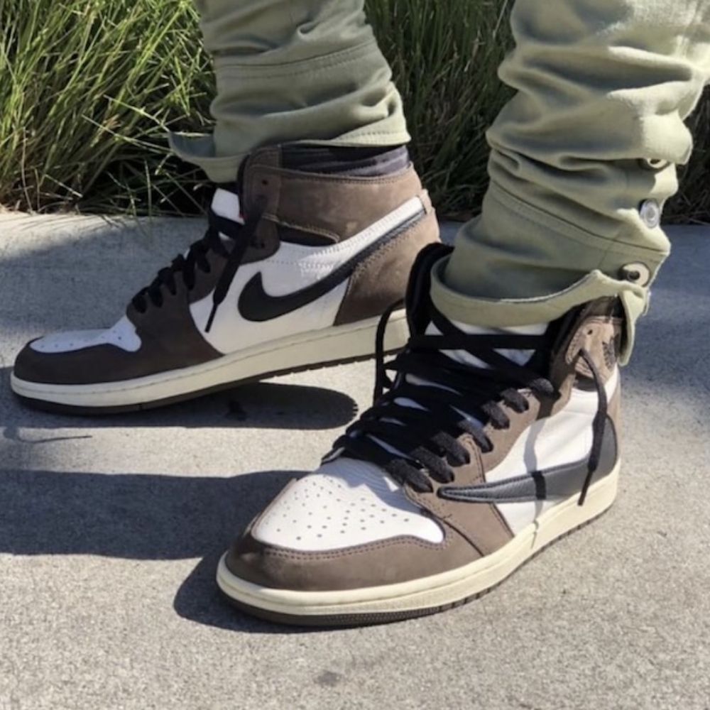 Real lifestyle image of Air Jordan 1