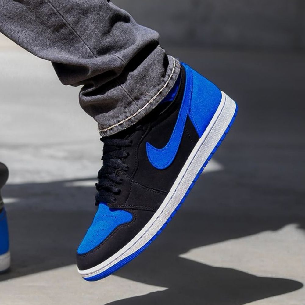 Real lifestyle image of Air Jordan 1