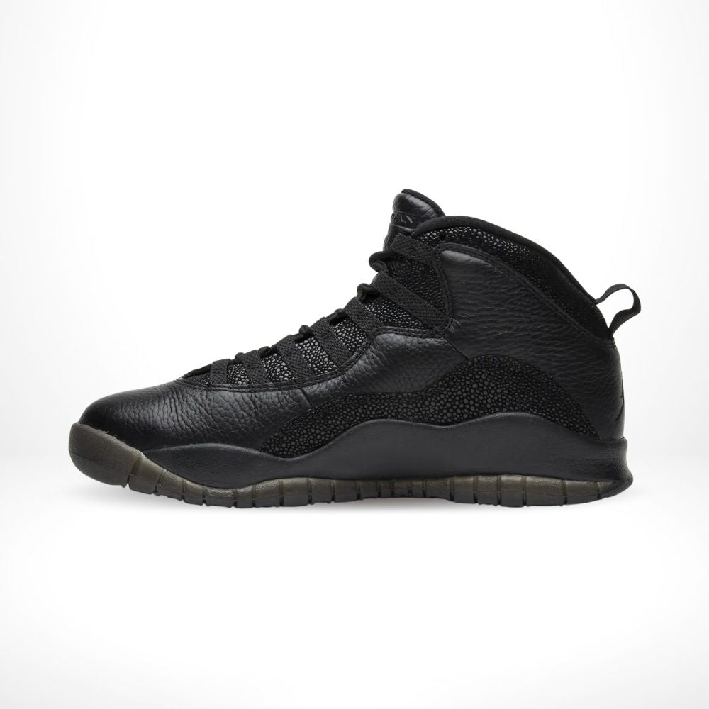 Medial side view of the Air Jordan 10