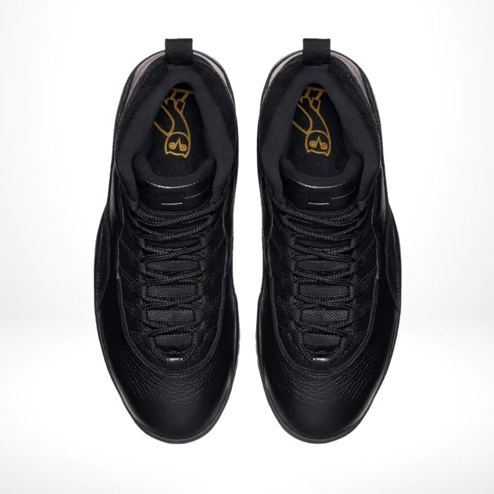 Top-down view of the Air Jordan 10