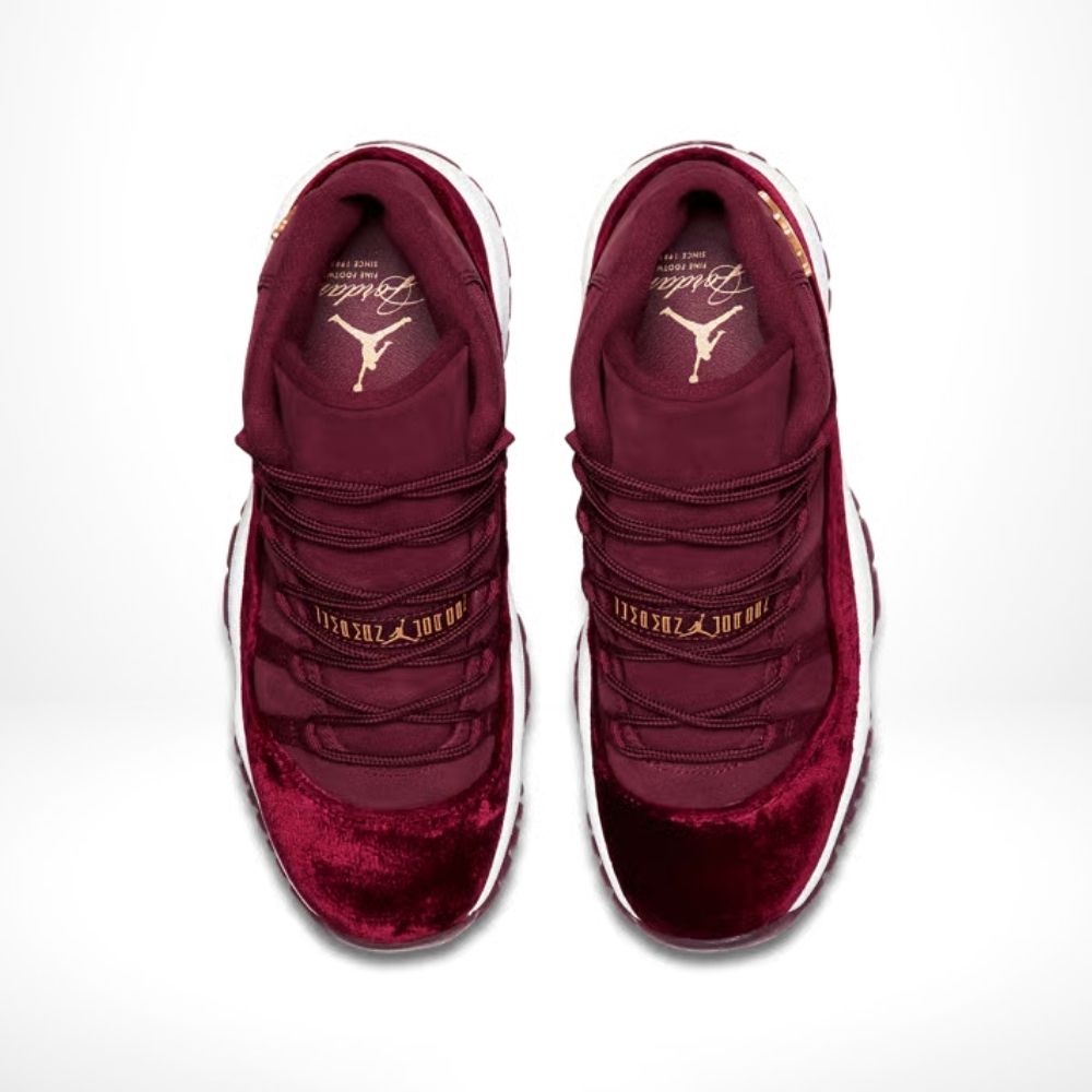 Top-down view of the Air Jordan 11