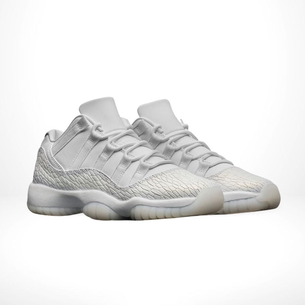 Angle view of Air Jordan 11