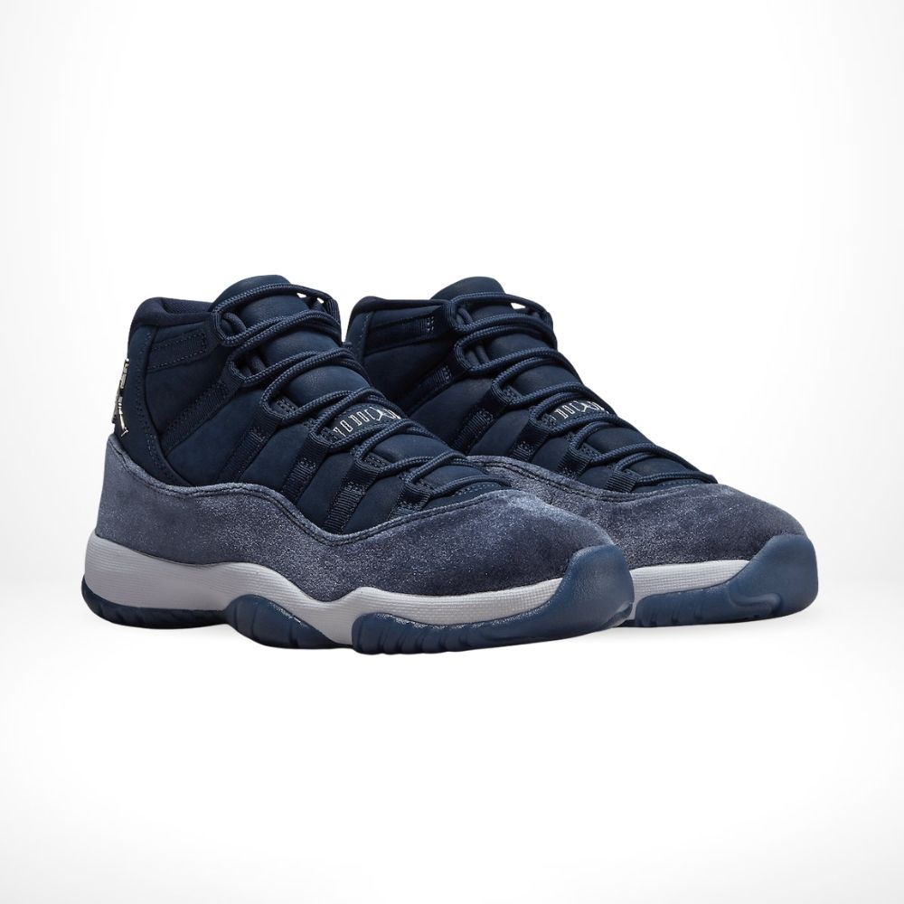Angle view of Air Jordan 11