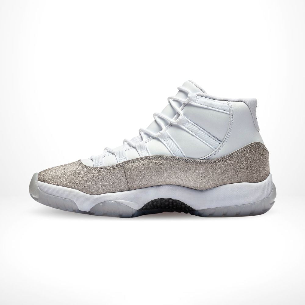 Medial side view of the Air Jordan 11