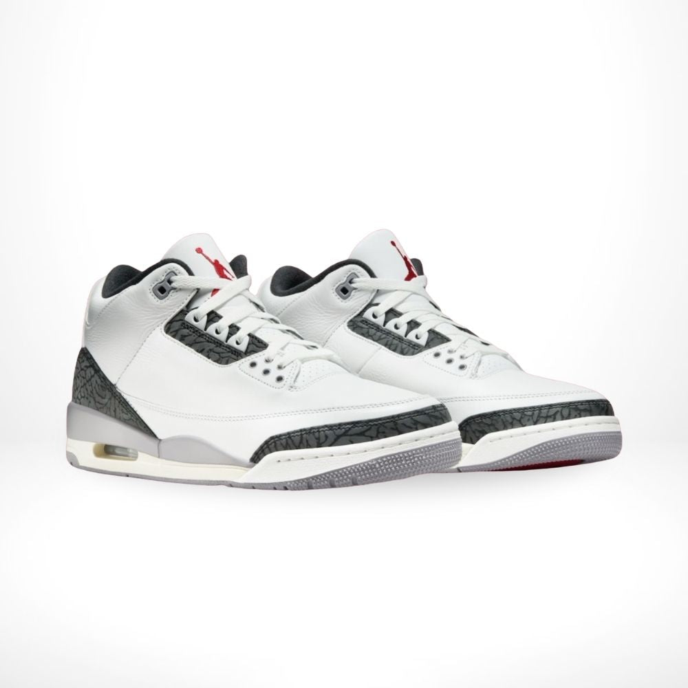 Angle view of Air Jordan 3