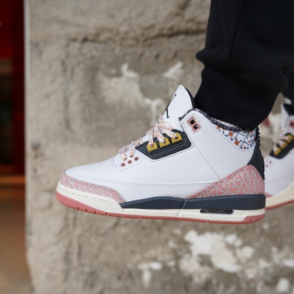 Real lifestyle image of Air Jordan 3