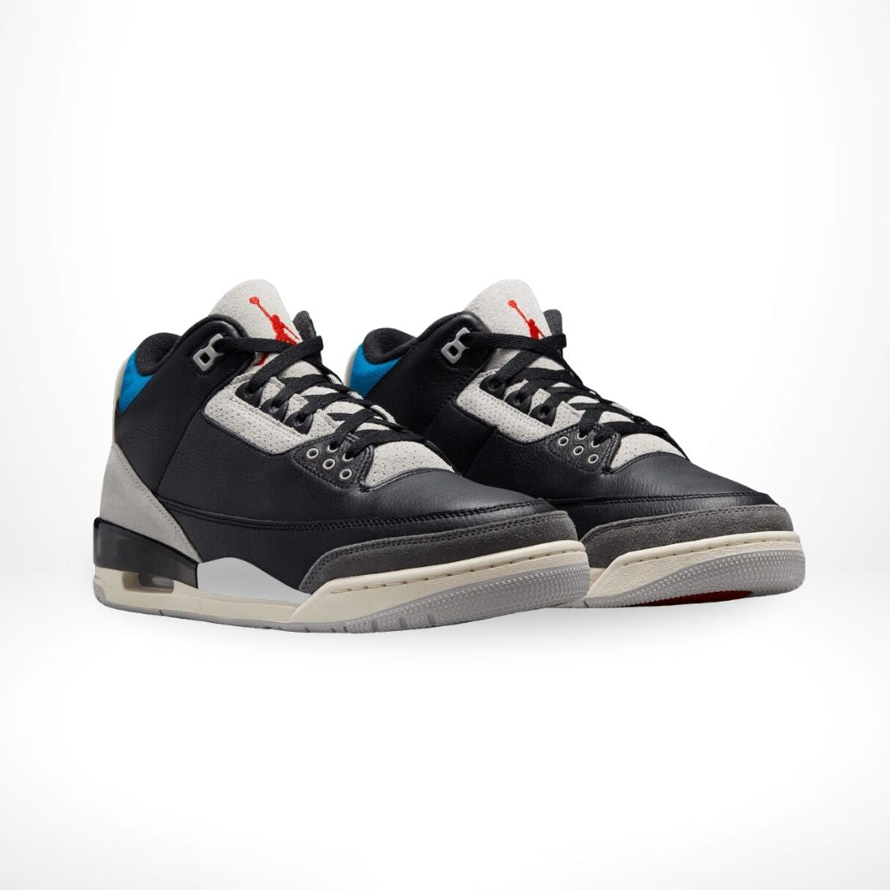 Angle view of Air Jordan 3