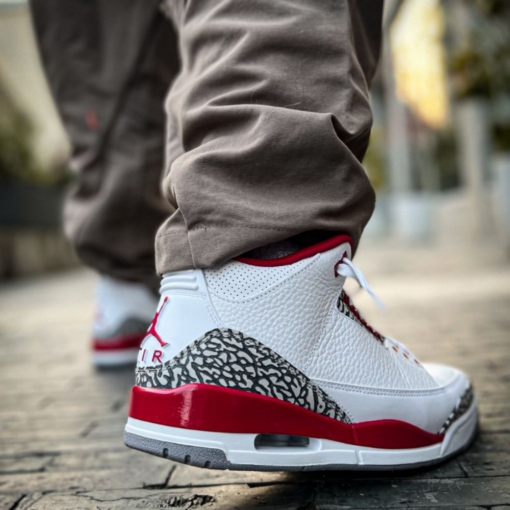 Real lifestyle image of Air Jordan 3