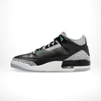 Medial side view of the Air Jordan 3