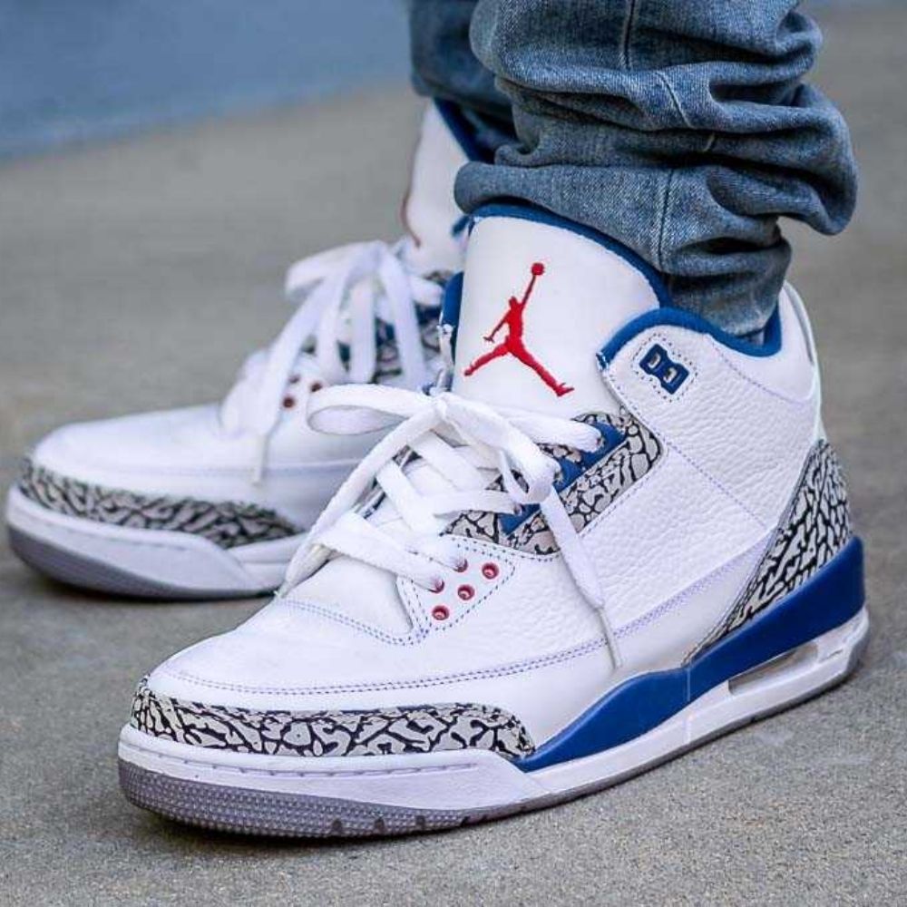 Real lifestyle image of Air Jordan 3