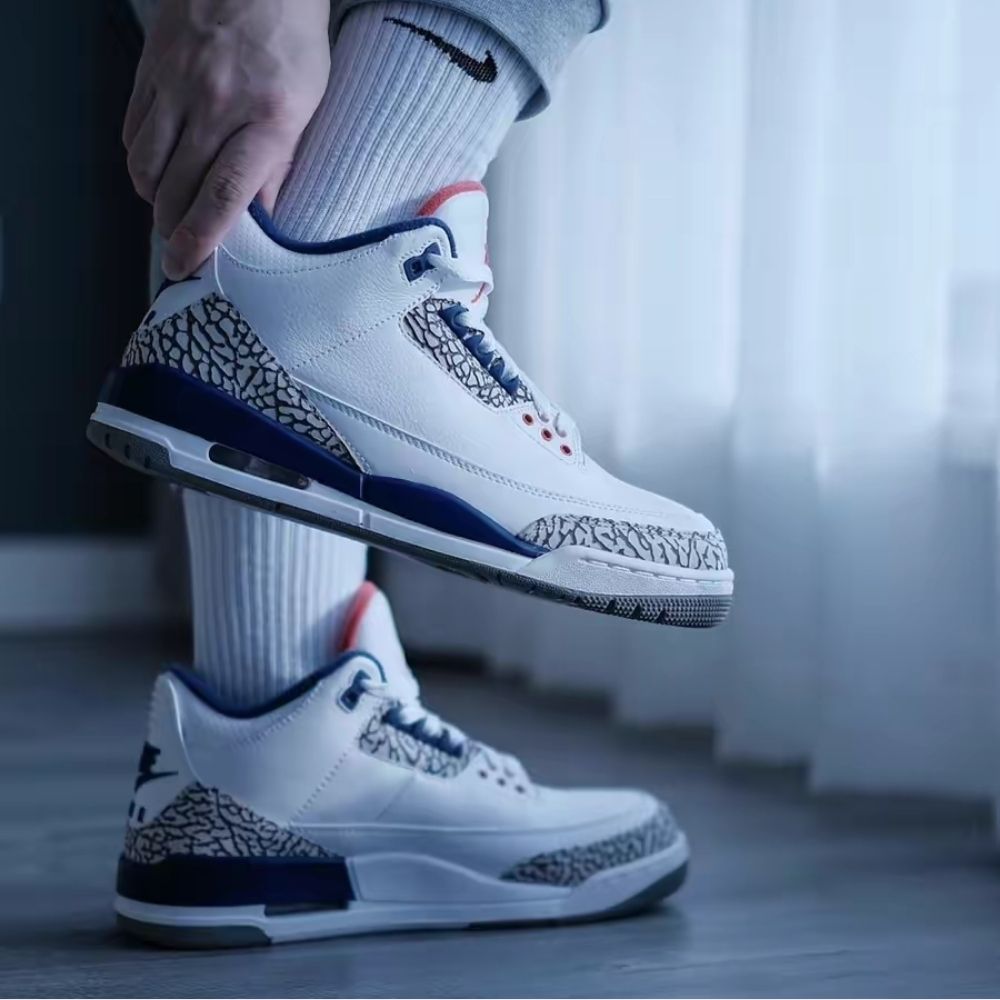 Real lifestyle image of Air Jordan 3