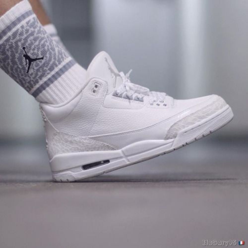 Real lifestyle image of Air Jordan 3