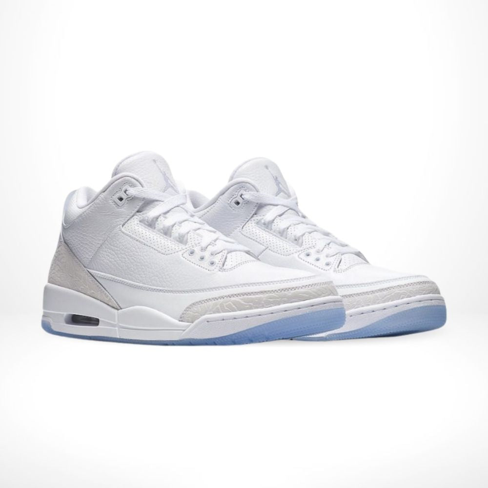 Angle view of Air Jordan 3