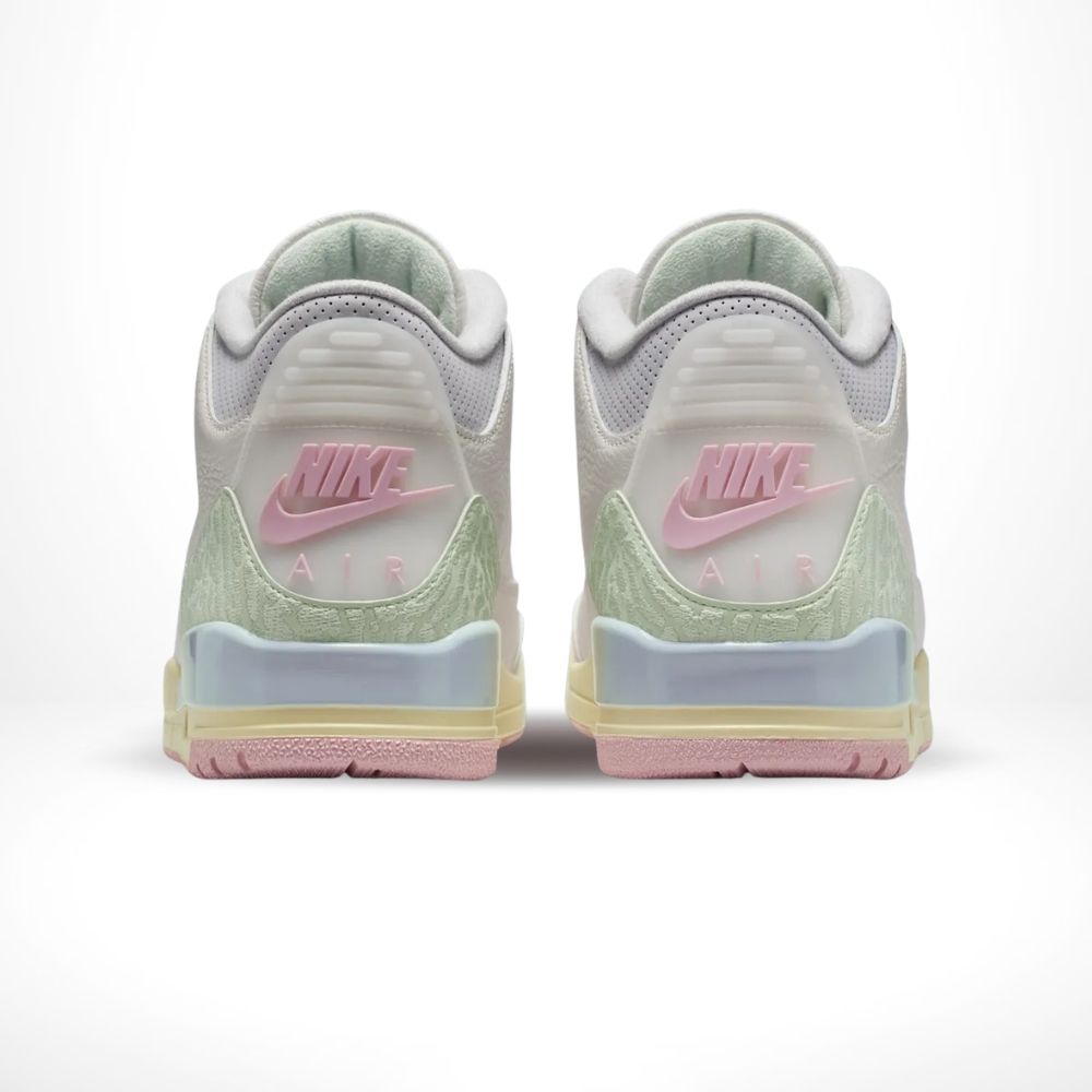 Rear view of the Air Jordan 3