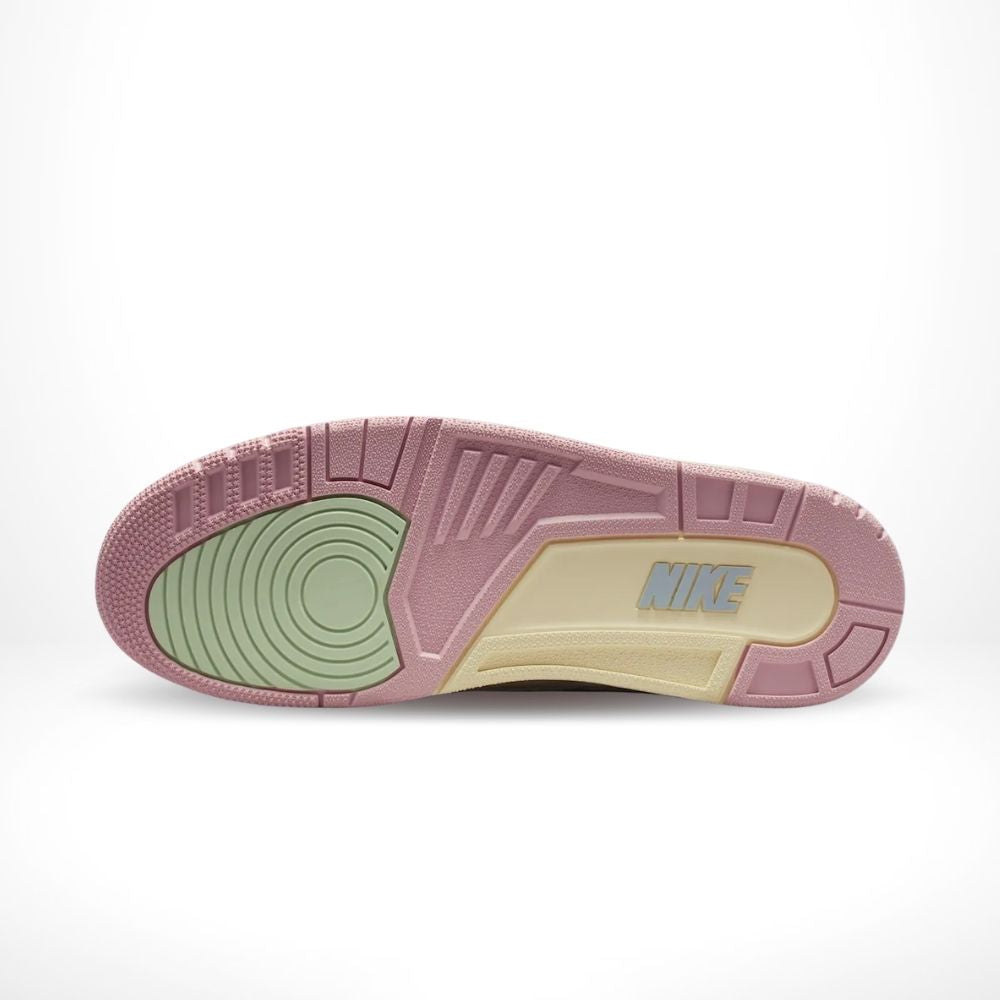 Bottom view of the Air Jordan 3