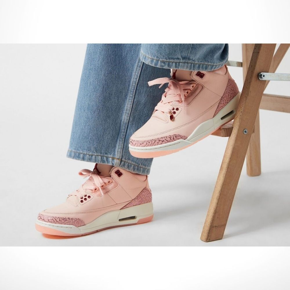 Real lifestyle image of Air Jordan 3
