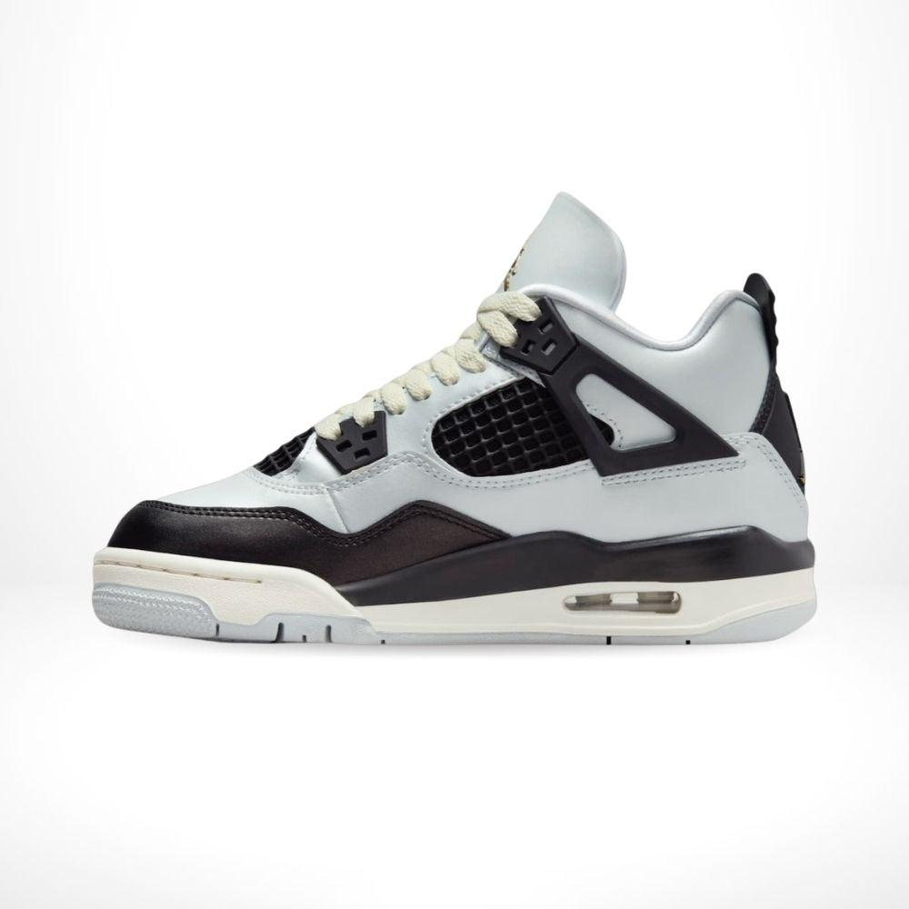 Side profile of Air Jordan 4