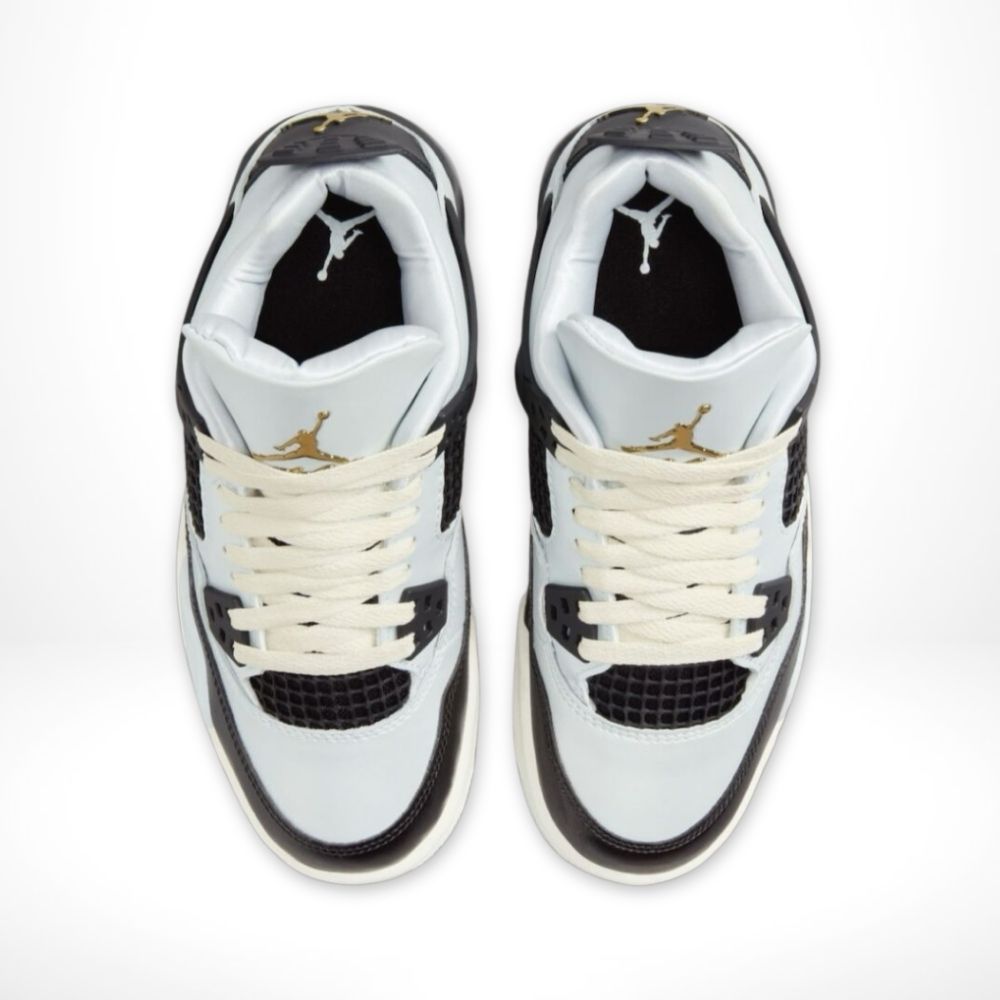 Top view of Air Jordan 4