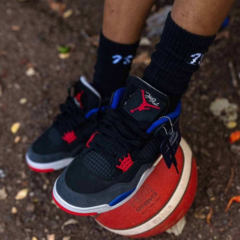 On-foot of the Air Jordan 4