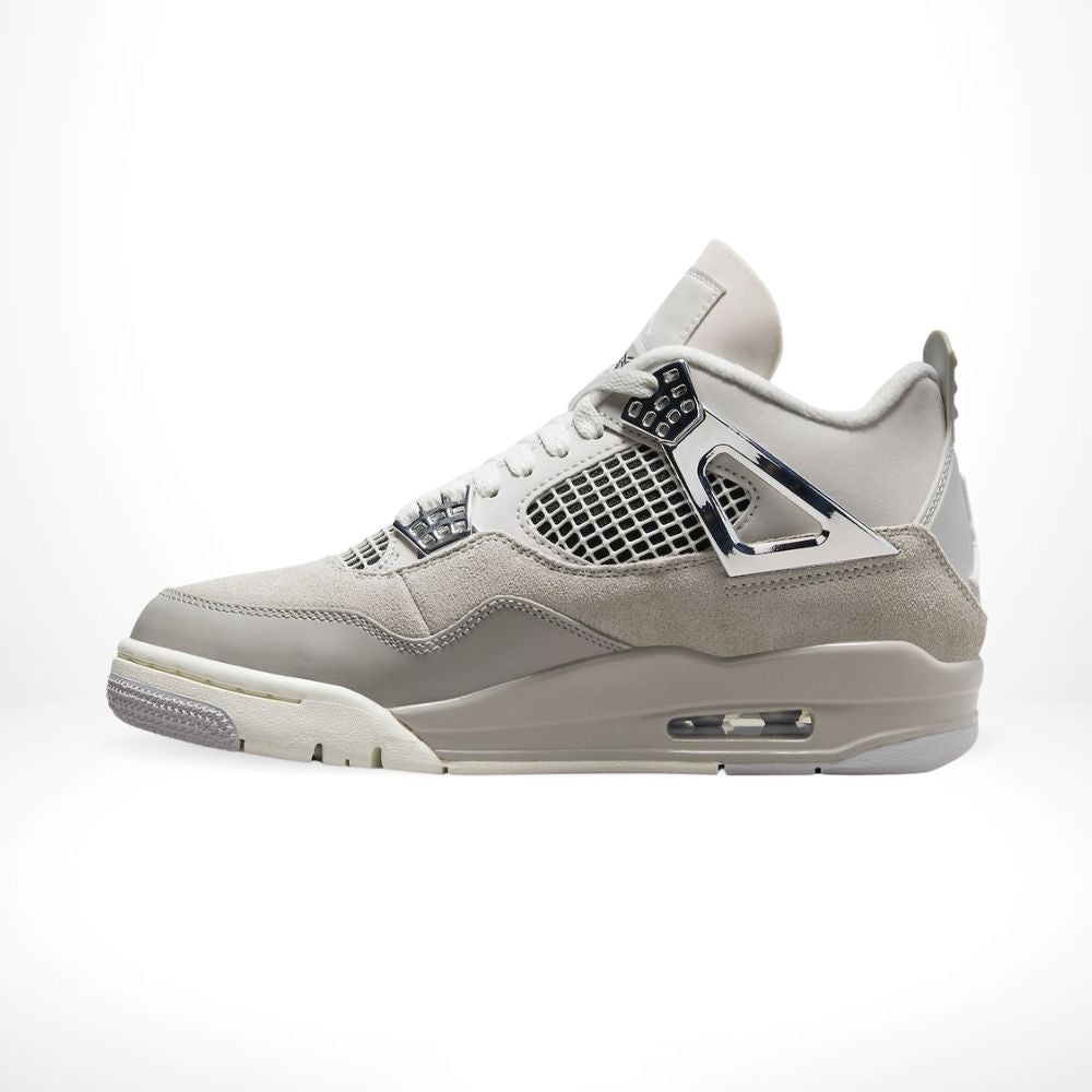 Side profile of Air Jordan 4