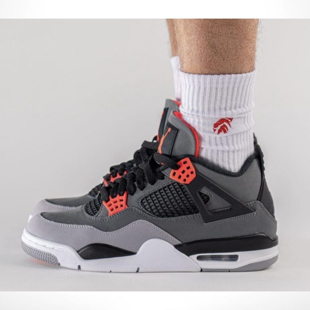 Real lifestyle image of Air Jordan 4
