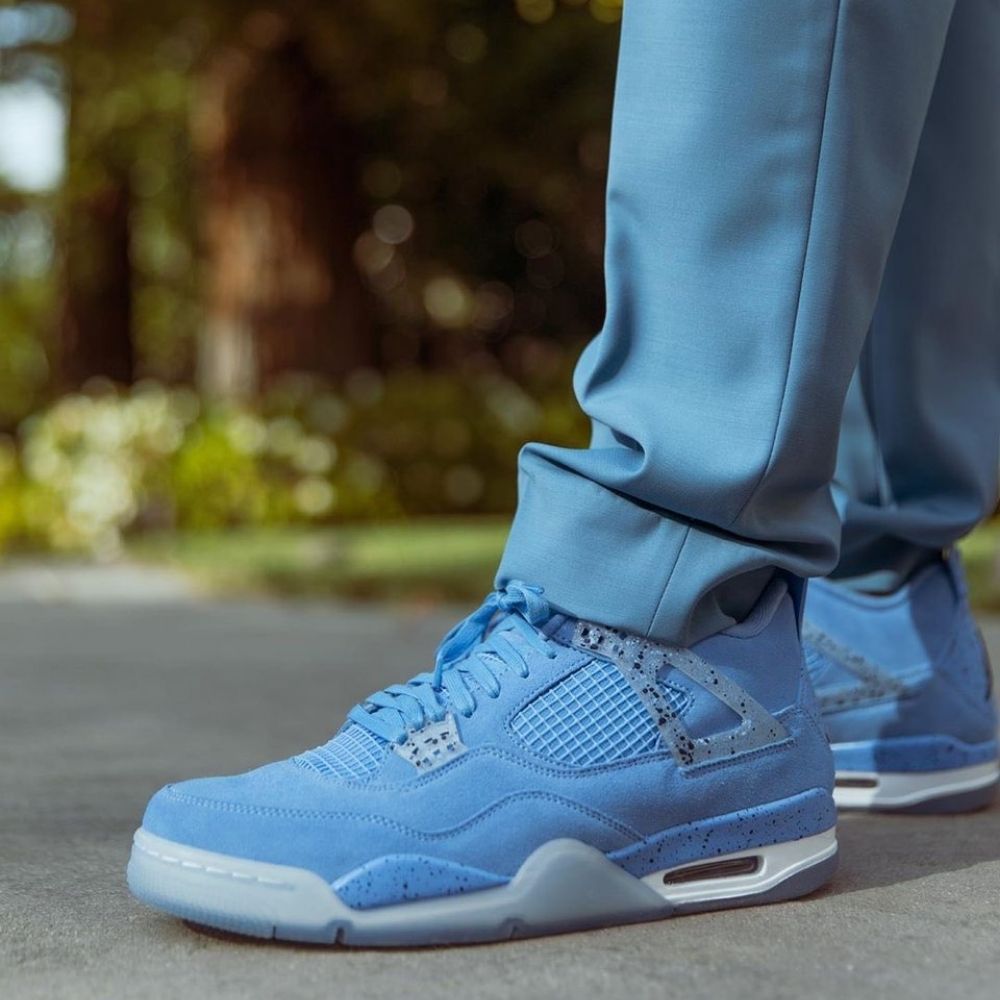 On-foot of the Air Jordan 4