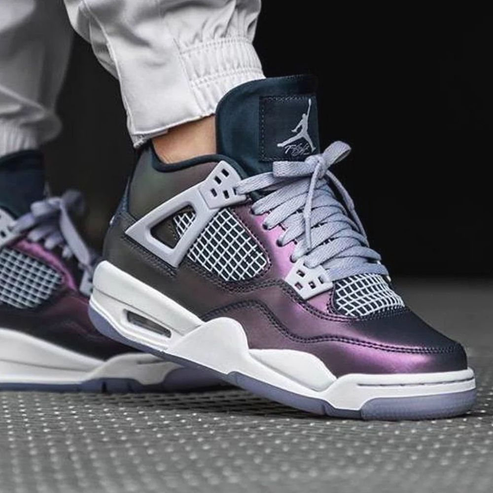 On-foot of the Air Jordan 4