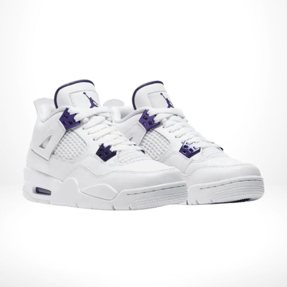 Angle view of Air Jordan 4