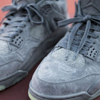 Air Jordan 4 Retro x KAWS Cool Grey