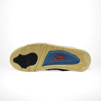 Bottom sole of Air Jordan 4