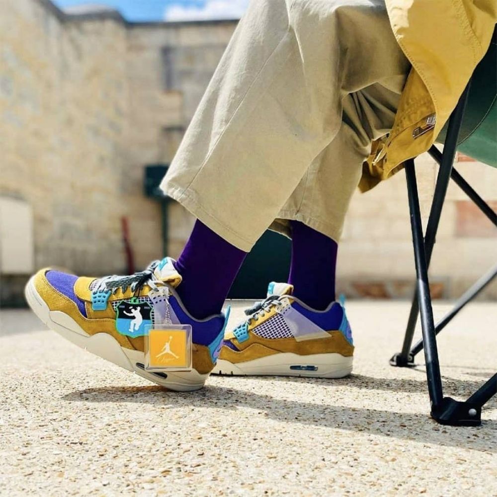 On-foot of the Air Jordan 4