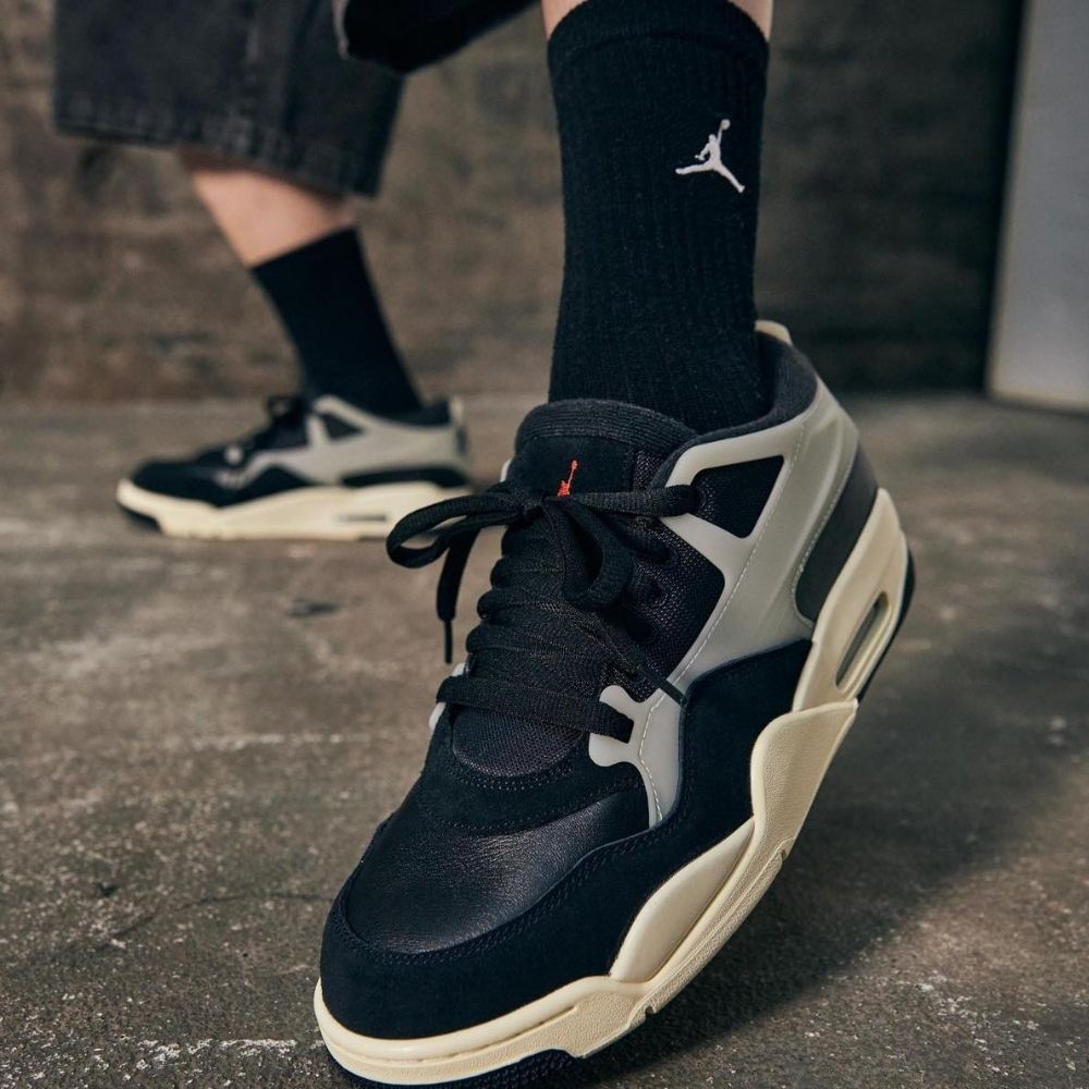 On-foot of the Air Jordan 4