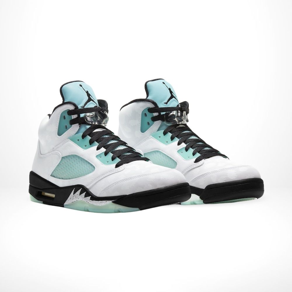 Angle view of Air Jordan 5